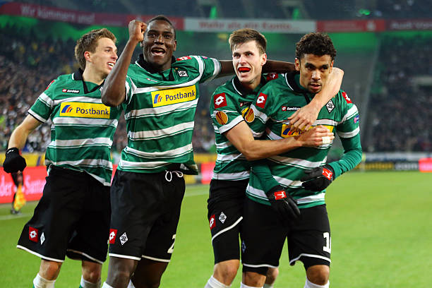 表现出的优 表现出的优